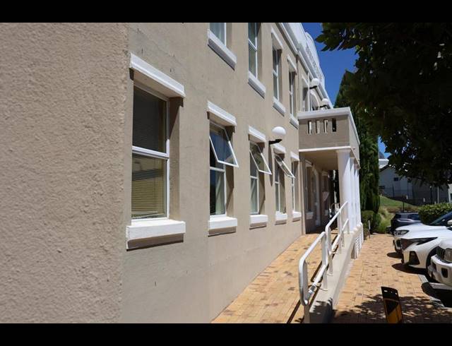 OFFICE PROPERTY TO RENT IN VREDEHOEK